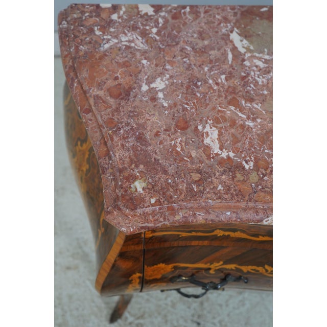 1950s French Louis XV Marquetry Inlaid Marble Top Commode For Sale - Image 15 of 17