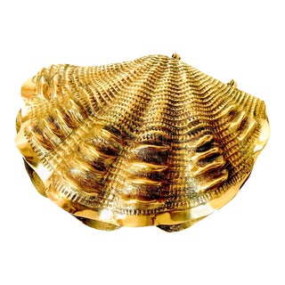 Vintage Large Brass Hinged Clamshell Box / Object For Sale