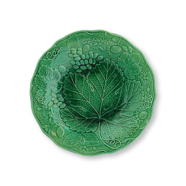 Victorian Vitnage Green Majolica Grapevine Plates - Set of 3 For Sale - Image 3 of 3