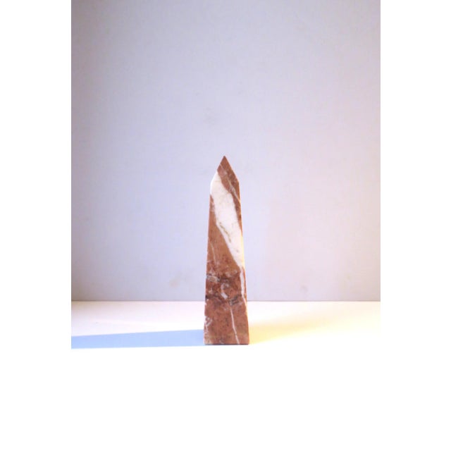 Mid 20th Century Italian Pink and White Marble Obelisk For Sale - Image 5 of 13
