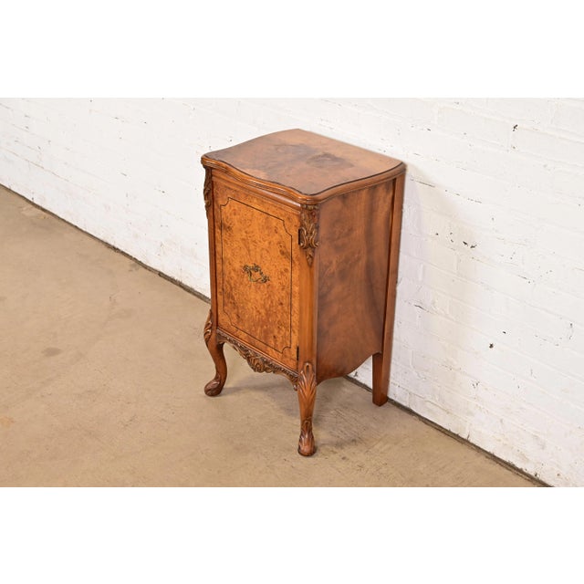 Romweber Romweber French Provincial Louis XV Burl Wood Nightstand, Circa 1920s For Sale - Image 4 of 11