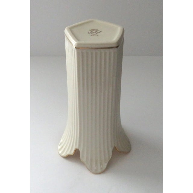 French Late 20th Century Lenox Meridian Vase Cream With 24k Gold Trim Fluted Ribbed For Sale - Image 3 of 6