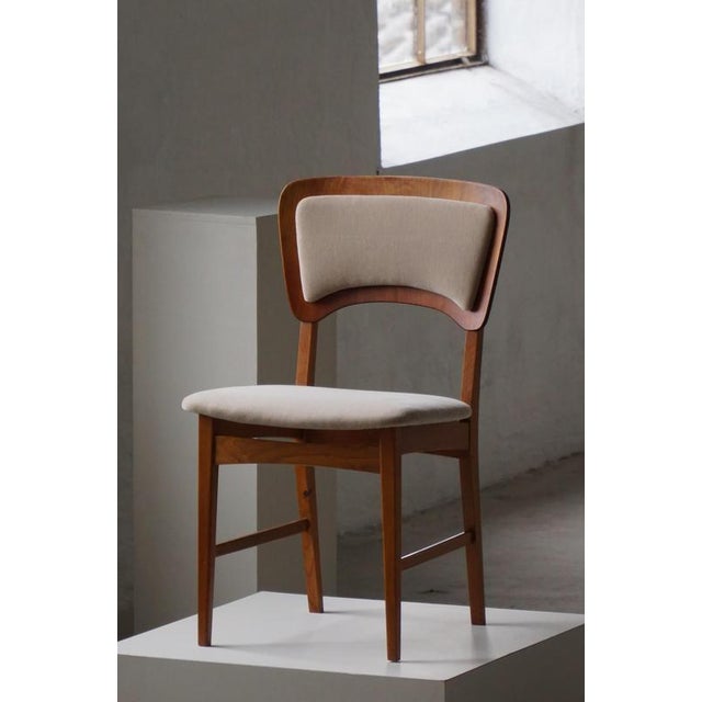 Mid-Century Danish Dining Chairs in Oak, Teak and Mohair, 1960s, Set of 6 For Sale - Image 17 of 18