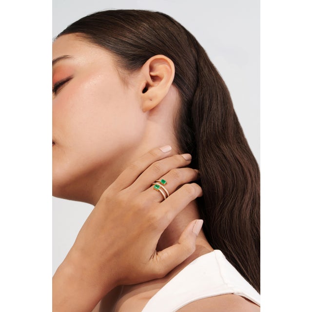 Mid 20th Style Spiral Wrap Emerald Diamond Multi Row Gold 14k Ring Size 7 For Sale - Image 10 of 17
