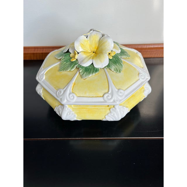 Wonderful lidded dish or vide-poche made in Italy. Glazed ceramic dish with beautiful detailing. Acanthus wrapped bottom...