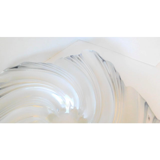 Art Glass 1970's Clear and Frosted Decorative Bowl For Sale - Image 4 of 9