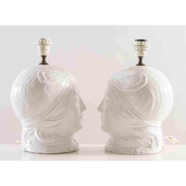 White Lamps in the style of Tommaso Barbi, Italy, 1980s, Set of 2 For Sale - Image 8 of 9