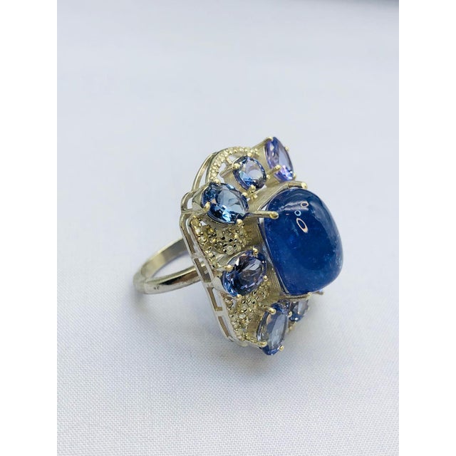 Early 21st Century Bochic "Orient" Natural Diamond & Tanzanite Cocktail Ring Set In 18K Gold & Silver For Sale - Image 5 of 5
