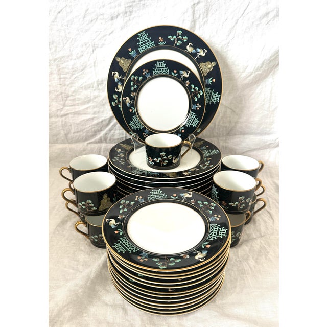 Beautiful set of 47 Fitz & Floyd "Chinoiserie" MCML XXVIII FF41 stamped on back. Black band with pagoda, crane, floral...