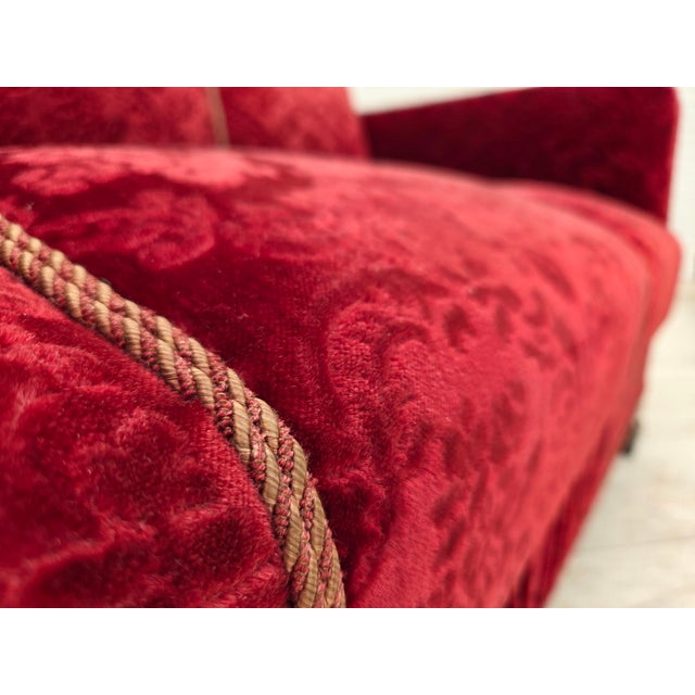 Danish Three-Seater Sofa in Furniture Velour and Oak Wood, 1950s For Sale - Image 6 of 18