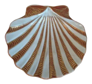 18th Century Chinese Export Famille Rose Porcelain Scallop Shell Shape Bowl