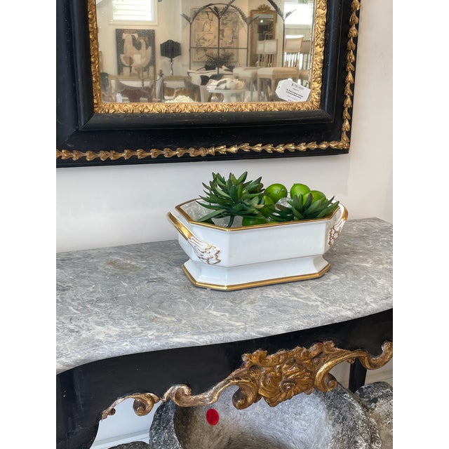 19th Century European Porcelain Jardiniere With Gilding For Sale In New Orleans - Image 6 of 6