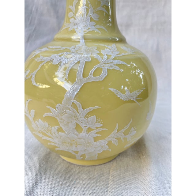 Vintage Jingdezhen Chinese Porcelain Bottle Vase For Sale - Image 4 of 5