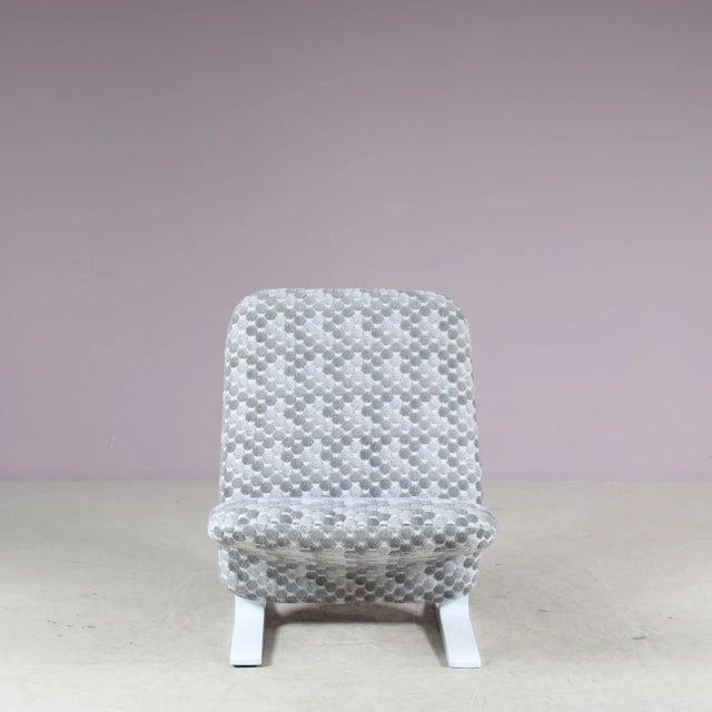 Vintage Dutch Concorde Lowback Chair by Pierre Paulin for Artifort, 1970s For Sale - Image 3 of 9