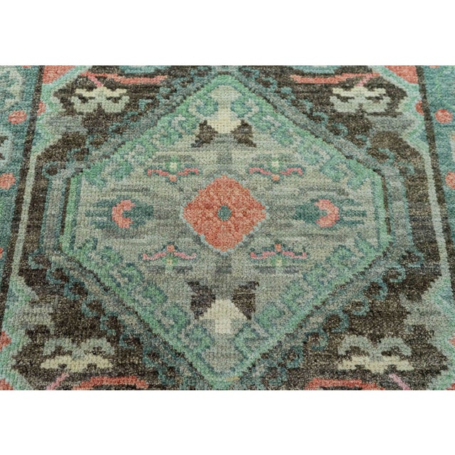 Turkish Oushak Rug 2'9" x 8'4" #20227 For Sale - Image 4 of 8