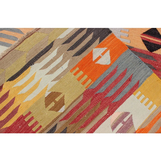 Colorful Vintage Turkish Kilim With All-Over Latching Design & Geometric Shapes For Sale - Image 10 of 13