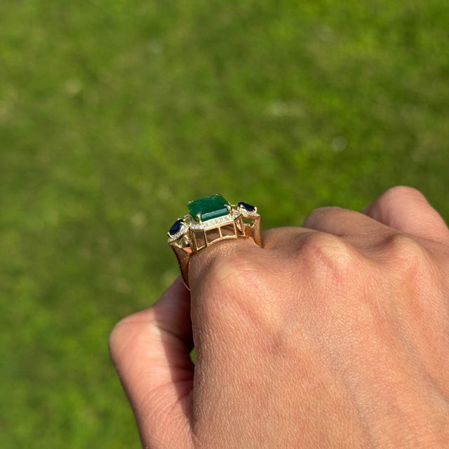 6.53 Carat Emerald Sapphire & Diamond 14k Gold Vintage Statement Ring Size 8 For Sale - Image 9 of 17