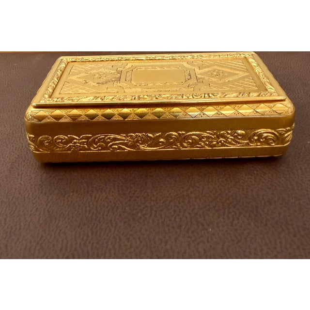 Gold Gold Utility Box 22 Karat Gold 130 Gm, Gorgeous 1870's French gold ribbed box For Sale - Image 8 of 18