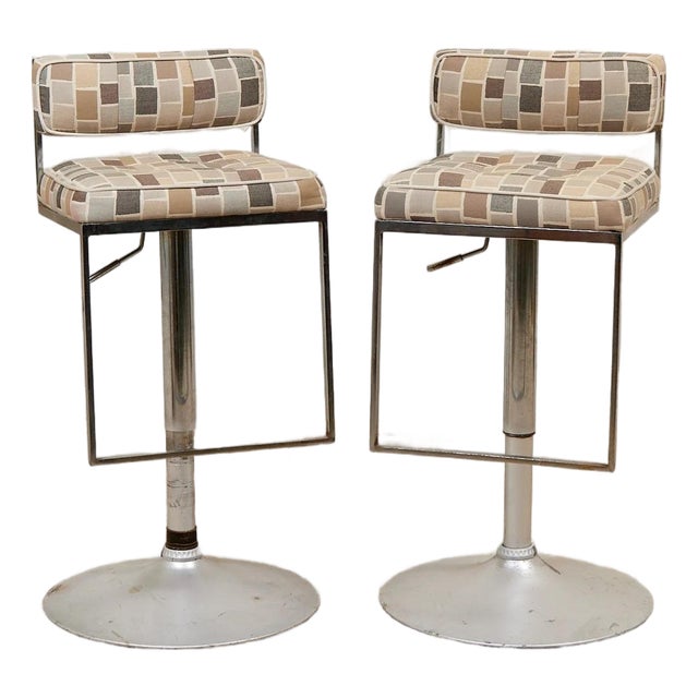 Mid 20th Century Pair of Retro Stools For Sale