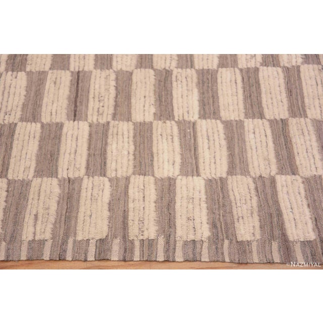 Modern Neutral Grey and Ivory Checkerboard Pattern Rug For Sale In New York - Image 6 of 6