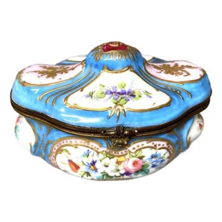 1840s Sevres Louis XVI Turquoise Porcelain Box For Sale