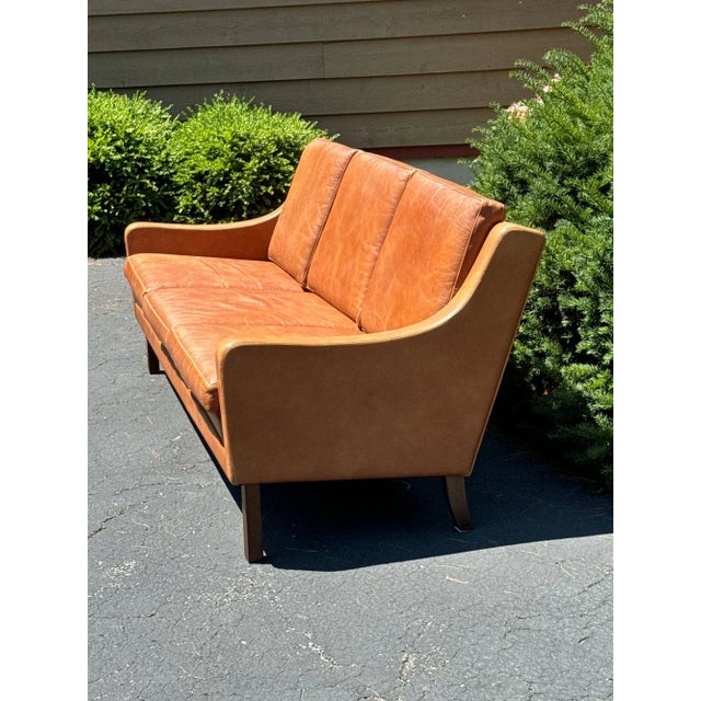 Mid-Century Modern Borge Mogensen Leather Sofa 2209 for Fredericia For Sale - Image 3 of 4