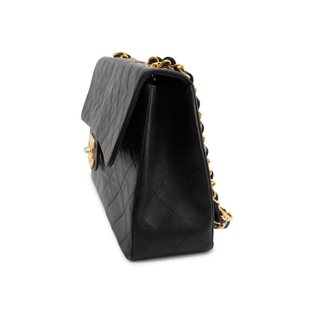 Modern Vintage Chanel XL Jumbo Black Quilted Lambskin Gold-Tone Flap Shoulder Bag For Sale - Image 3 of 12