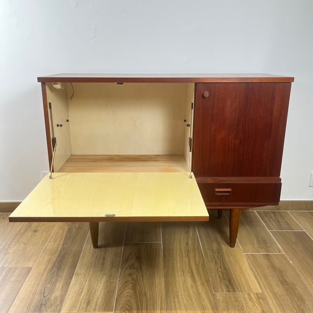 Wood Mid-Century Modern Scandinavian Style Sideboard or Bar Cabinet, 1960s-1970s For Sale - Image 7 of 16