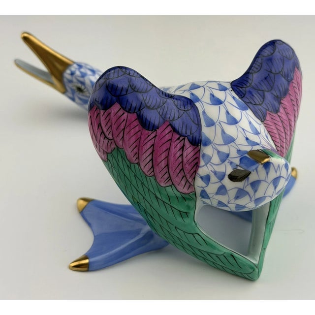 1990s Vintage MCM Herend Squawking Goose Bird Blue Fishnet Figurine For Sale - Image 5 of 5