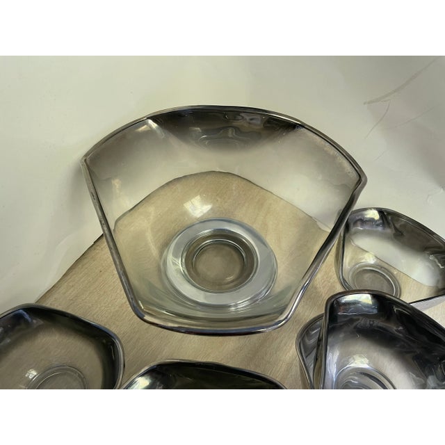 Mid 20th Century Dorothy Thorpe Queens Vitreon Lusterware Triangular 7 Piece Salad Serving Bowls Set For Sale - Image 6 of 11