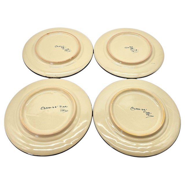 Late 20th Century Corso Dei Fiori “Casolare” Italian Hand-Painted Maiolica Dinner Plates, Set of Four For Sale In San Francisco - Image 6 of 8