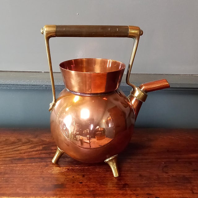 Aesthetic Movement Teapot by Christoffer Dresser, 1880 For Sale - Image 3 of 11