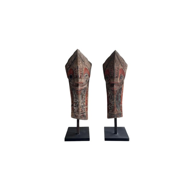 1900 - 1909 Pair of Antique Singa Sculptures, Batak Tribe Sumatra, Early 20th Century For Sale - Image 5 of 7