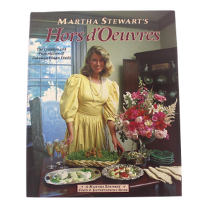 1984 1st Edition Martha Stewart’s Hors D’oeuvres Hard Cover Cookbook Entertaining