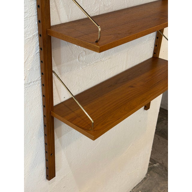 Brown Vintage Danish Teak Wall Unit by Poul Cadovius for Cado Royal System – Mid-Century Modern Floating Shelving, 1960s For Sale - Image 8 of 10