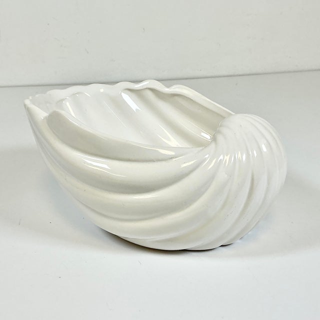 1980s Vintage Coastal Hollywood Regency Le Blanc Sea Shell Planter For Sale - Image 12 of 14