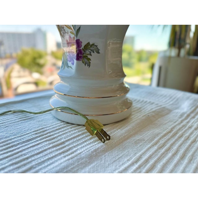 Ceramic Mid 19th Century Royal Haeger "M-501" Porcelain Floral Lamp For Sale - Image 7 of 7