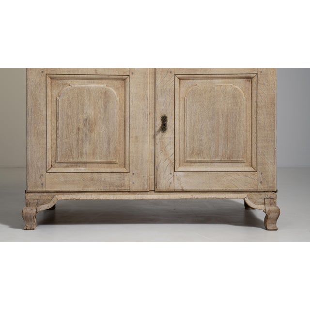 Louis XV Oak Cabinet, Rococo Style, France, Early 19th Century For Sale - Image 4 of 13