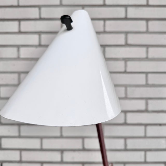 Metal Swedish Modern B-54 Desk Lamp by Hans Agne Jakobsson for Markaryd, 1950s For Sale - Image 7 of 8