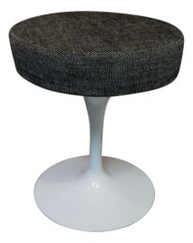 Example of Knoll Counter Stools