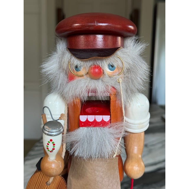 1980’s Christian Holzkunst Ulbricht Nutcracker - Toymaker / Carpenter Motif For Sale - Image 10 of 18