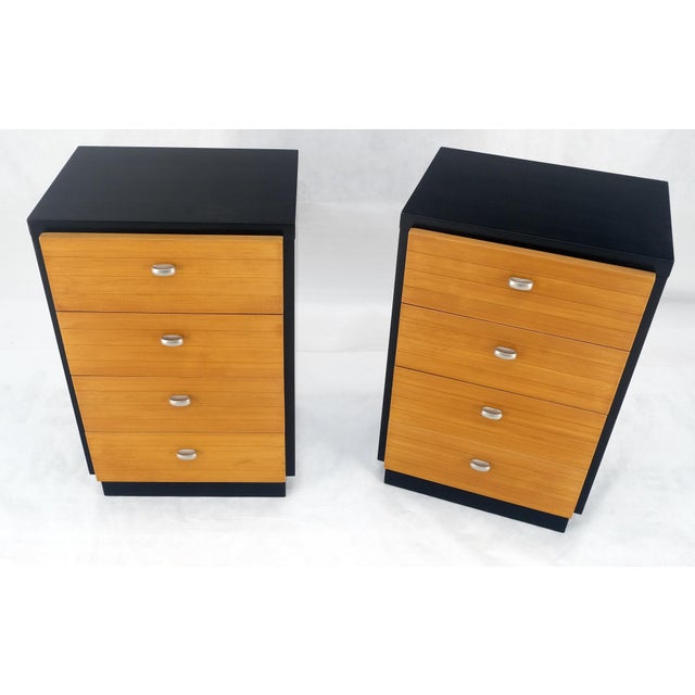 Mid-Century Modern Pair of 4 Drawers Blond Birch Drawers Black Lacquer Night Stands End Side Tables For Sale - Image 3 of 9