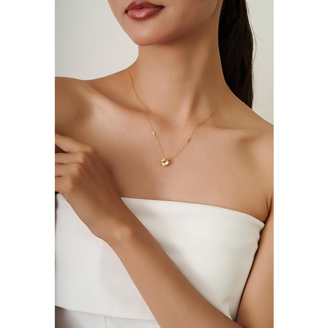 Yellow 2.04ct Natural Lemon Topaz & Diamond Station Clover Pendant Necklace in 14k Gold For Sale - Image 8 of 12