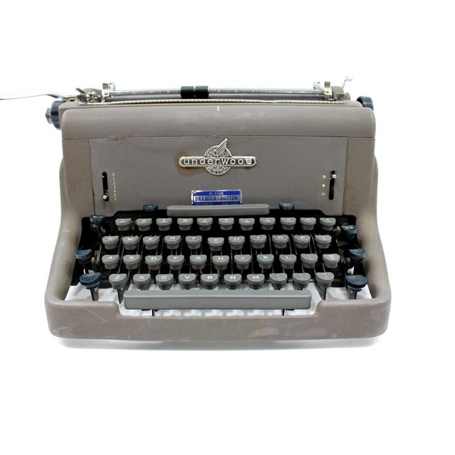 1950s Underwood 150 Typewriter With Cover Chairish