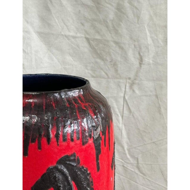 Red Fat Lava Horses Vase by Scheurich, Western Germany, 1960s For Sale In Los Angeles - Image 6 of 12