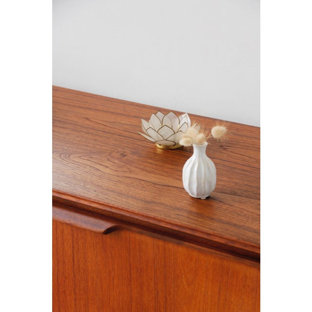 Vintage Scandinavian Teak Sideboard from Austinsuite, 1960s For Sale - Image 12 of 18