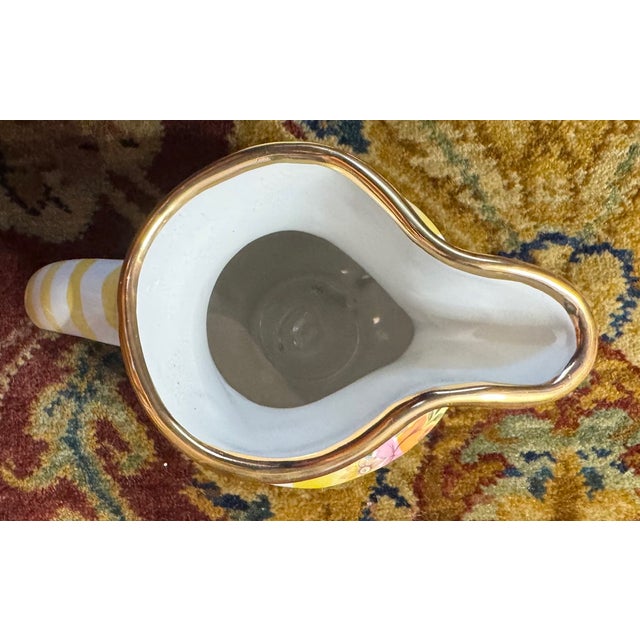 1990s MacKenzie-Childs Aurora Yellow Check Enamel Creamer & Lidded Sugar Bowl Set W/ Spoon – 1990s For Sale - Image 9 of 18