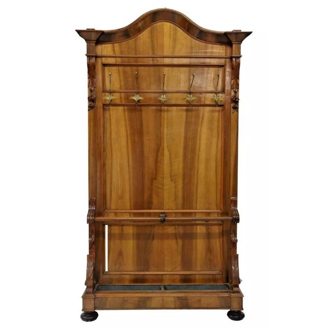 Antique 1800s Louis Philippe Period, Walnut, Carved, Gilt Hooks, Hall Tree For Sale In Dallas - Image 6 of 10