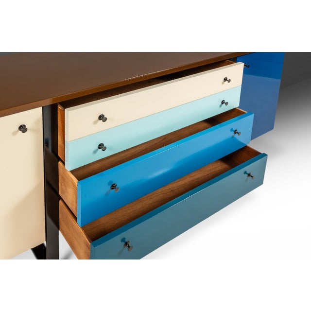 Wood Restored Mid-Century Modern Sled-Based Credenza a Fusion of Inspiration After George Nelson and Finn Juhl, Usa, C. 1960s For Sale - Image 7 of 18