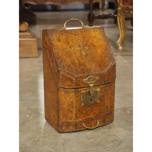 18th Century French Embossed Leather Letter Box, “Coffret a Courrier” For Sale - Image 4 of 17